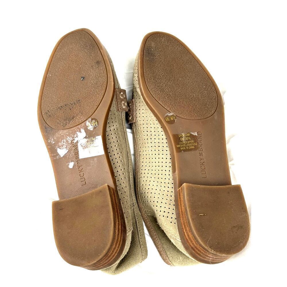 NWOB Lucky Brand Perforated Penny Loafers Beige Size 6 / See Description - Picture 8 of 10